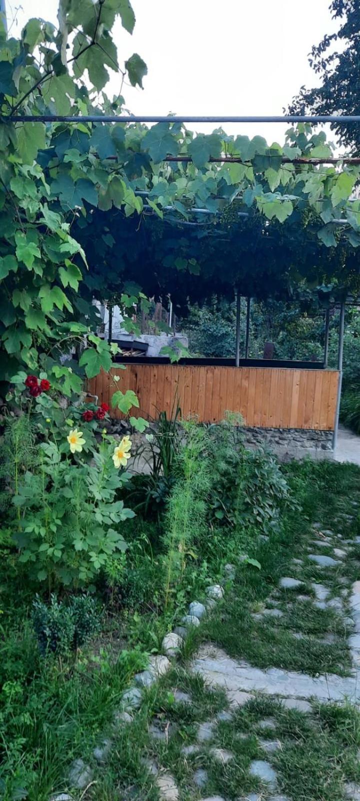 Family Hotel Dilijan Exterior photo