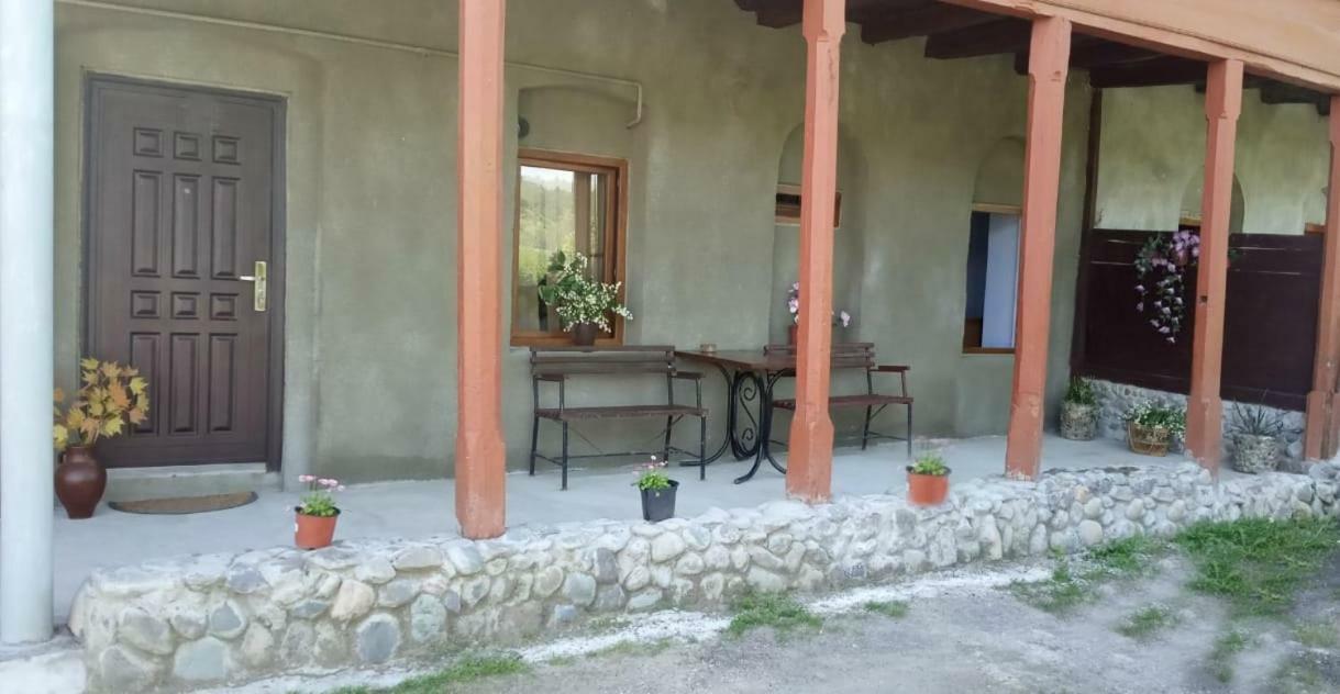 Family Hotel Dilijan Exterior photo